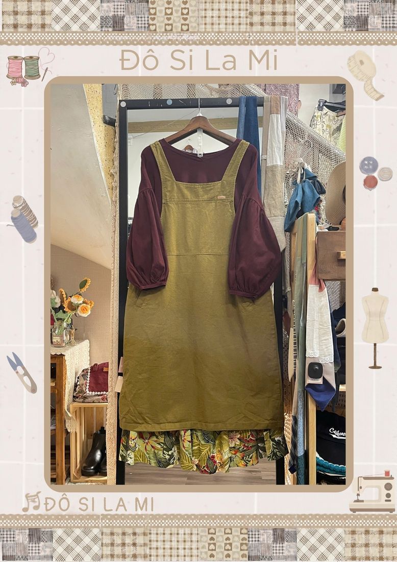 Yếm xanh rêu vàng phối áo tím đô